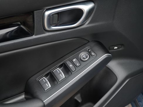 Used 2025 Honda Civic Sport Touring image 11