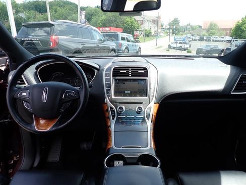 Used 2017 Lincoln MKX Reserve w/ Driver Assistance Package AWD/4WD image 20
