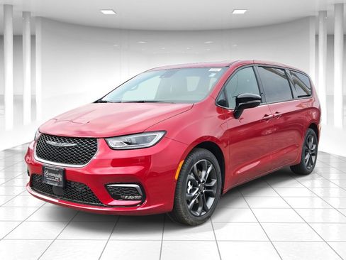 New 2026 Chrysler Pacifica Select image 7