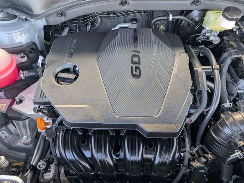 Used 2025 Kia Sorento LX image 23