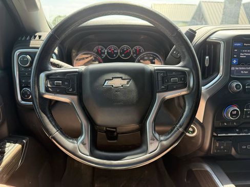 Used 2023 Chevrolet Silverado 2500 LT w/ Convenience Package AWD/4WD image 9