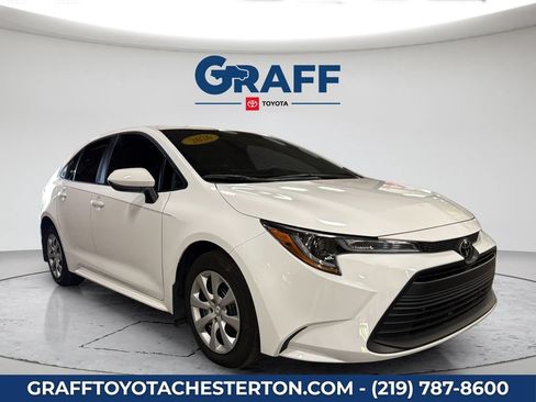 Used 2026 Toyota Corolla LE FWD image 4