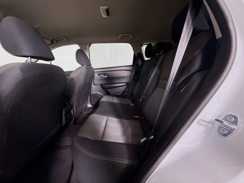 Used 2024 Nissan Rogue SV FWD image 27