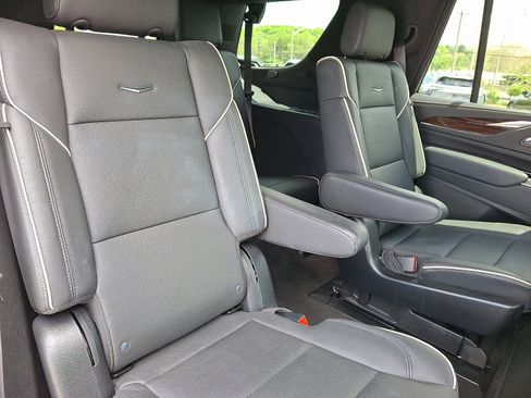 Certified 2023 Cadillac Escalade Premium Luxury AWD/4WD image 20