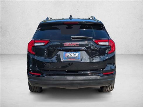 Used 2024 GMC Terrain SLT w/ Tech Package image 7