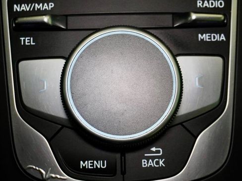 Used 2017 Audi A3 e-tron Premium Plus w/ Technology Package image 30