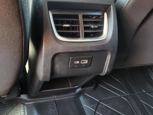 Used 2020 Chevrolet Blazer LT w/ LPO, Floor Liner Package FWD image 18