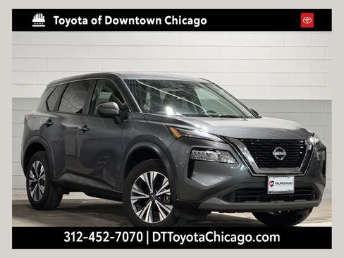 Used 2023 Nissan Rogue SV image 1