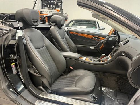 Used 2009 Mercedes-Benz SL 550 image 25
