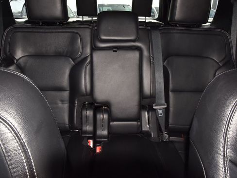 Used 2019 Ford Explorer Limited w/ Class III Trailer Tow Package image 20