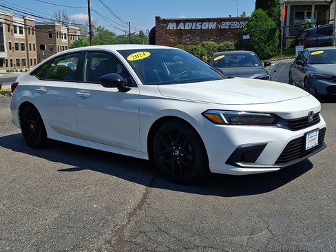 Used 2024 Honda Civic Sport image 3