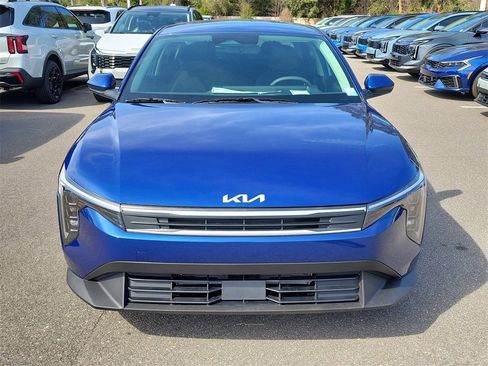 New 2026 Kia K4 LXS image 2