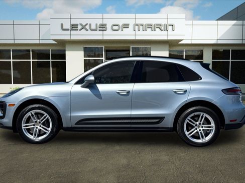 Used 2022 Porsche Macan AWD/4WD image 2
