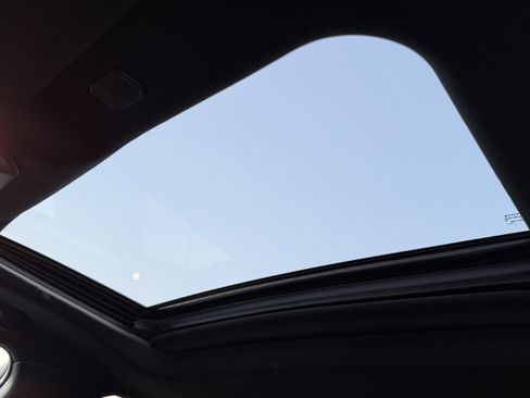 Used 2023 Toyota Highlander XSE image 21