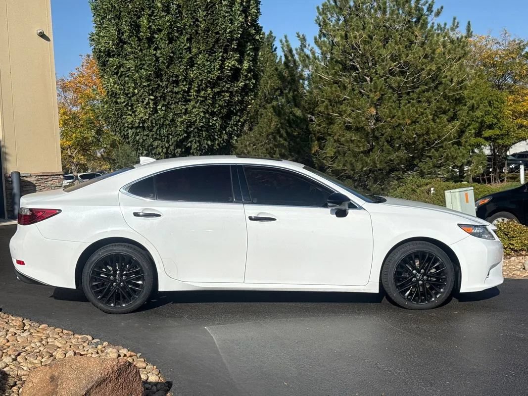 Used 2015 Lexus ES 350 FWD image 32