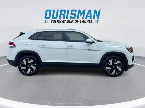 Used 2024 Volkswagen Atlas Cross Sport SE AWD/4WD image 9