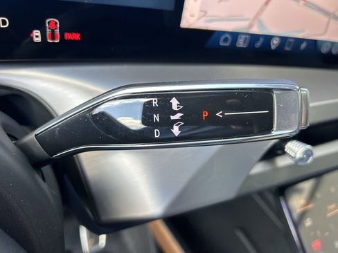 New 2026 Cadillac Vistiq Premium Luxury image 28