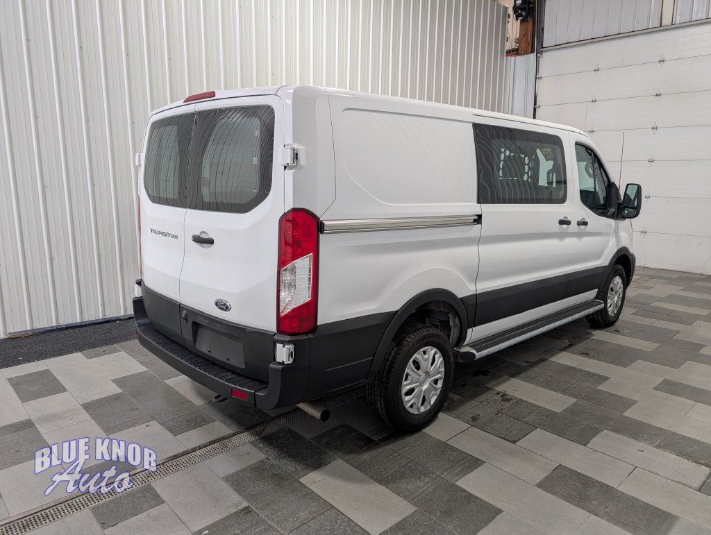 Used 2025 Ford Transit 250 Low Roof w/ Exterior Upgrade Package RWD image 4