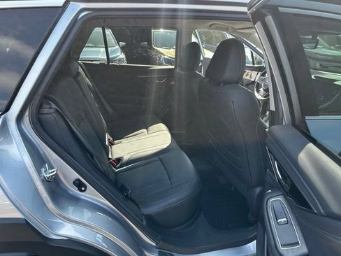 Used 2025 Subaru Outback Limited AWD/4WD image 30