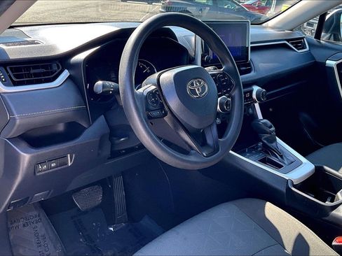 Used 2024 Toyota RAV4 XLE FWD image 13