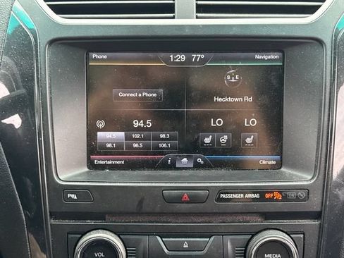 Used 2016 Ford Explorer XLT w/ Equipment Group 202A AWD/4WD image 27