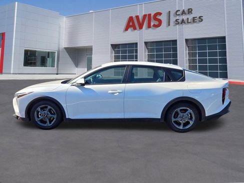 Used 2025 Kia K4 LXS image 11