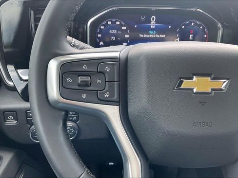 Used 2025 Chevrolet Silverado 2500 LTZ w/ LTZ Plus Package AWD/4WD image 19