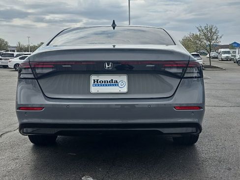 Used 2023 Honda Accord Touring image 6