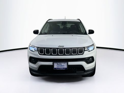 Used 2022 Jeep Compass Latitude w/ Convenience Group image 2