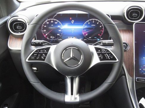 New 2026 Mercedes-Benz GLC 300 4MATIC image 24