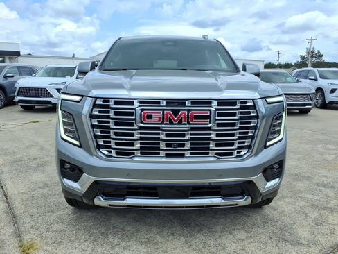New 2026 GMC Yukon XL Denali w/ Denali Reserve Package AWD/4WD image 2