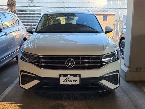 Certified 2024 Nissan Pathfinder Platinum image 2