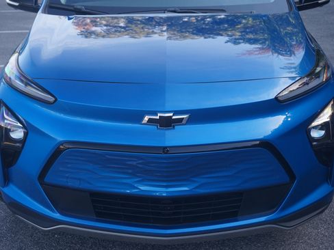 Used 2022 Chevrolet Bolt EUV Premier w/ Launch Edition image 12