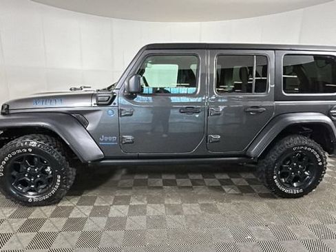 Used 2023 Jeep Wrangler Unlimited w/ Cold Weather Group AWD/4WD image 5