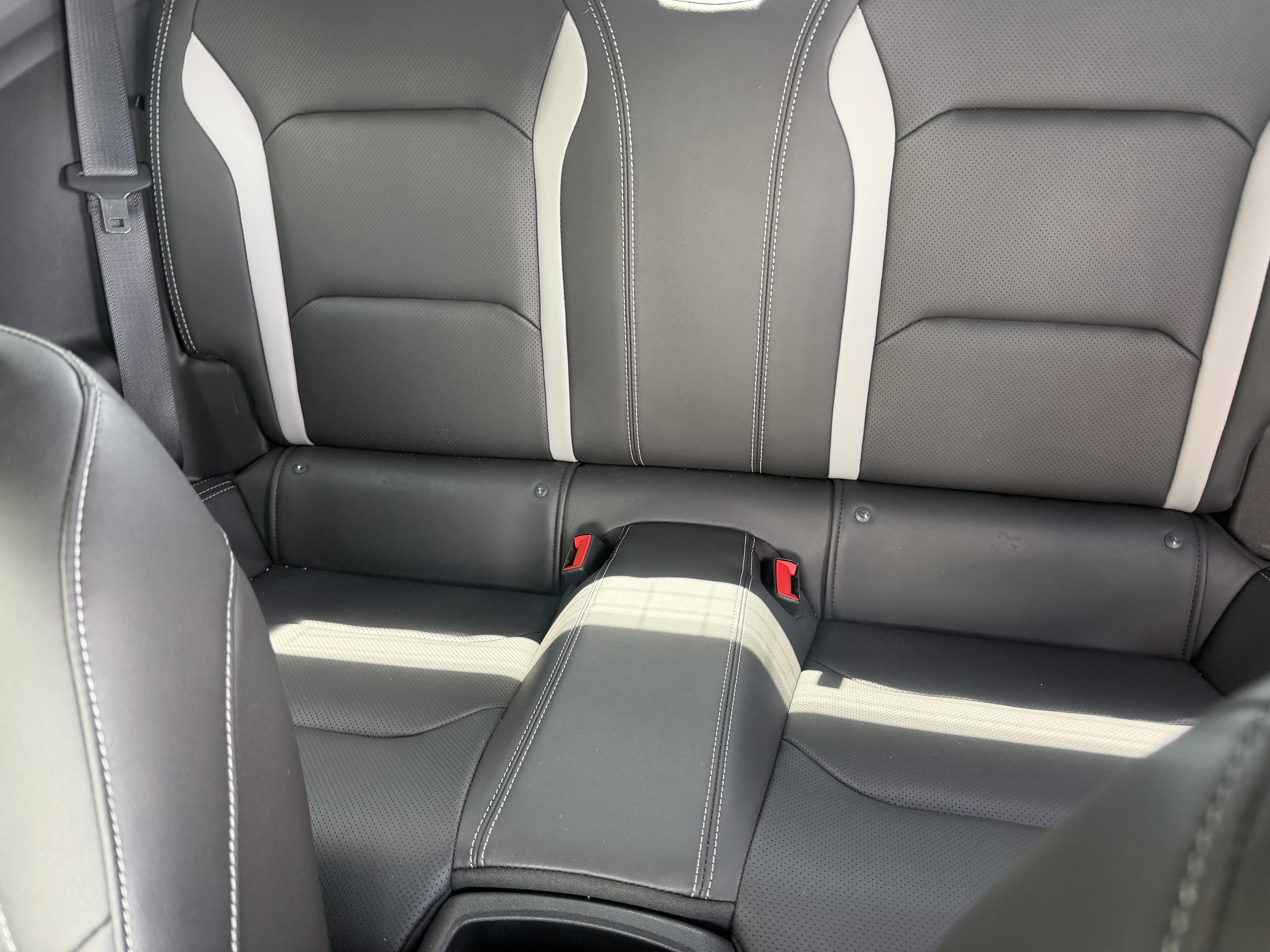 Used 2019 Chevrolet Camaro SS RWD image 13