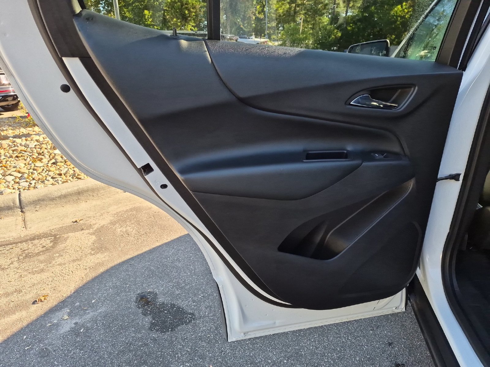 Used 2018 Chevrolet Equinox LT AWD/4WD image 26