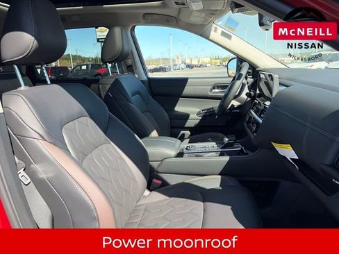 New 2026 Nissan Pathfinder Platinum AWD/4WD image 13