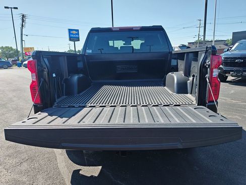 Used 2025 Chevrolet Silverado 1500 LT AWD/4WD image 9