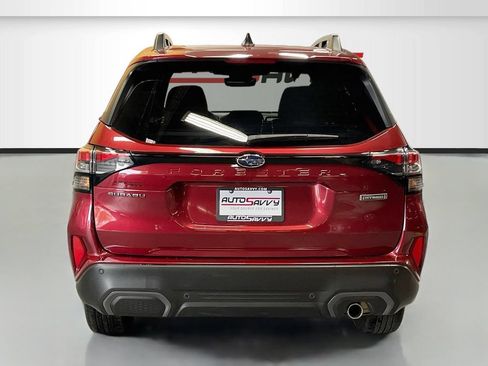 Used 2025 Subaru Forester Limited AWD/4WD image 6