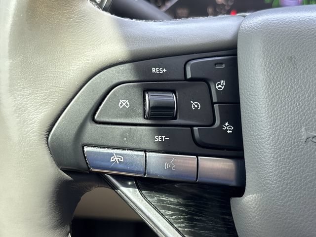 Used 2020 Cadillac XT6 Premium Luxury FWD image 34