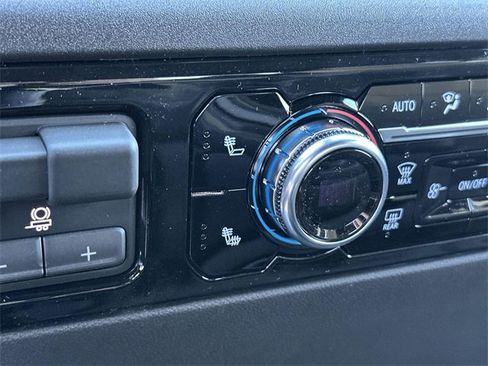 New 2026 GMC Sierra 1500 Elevation image 17