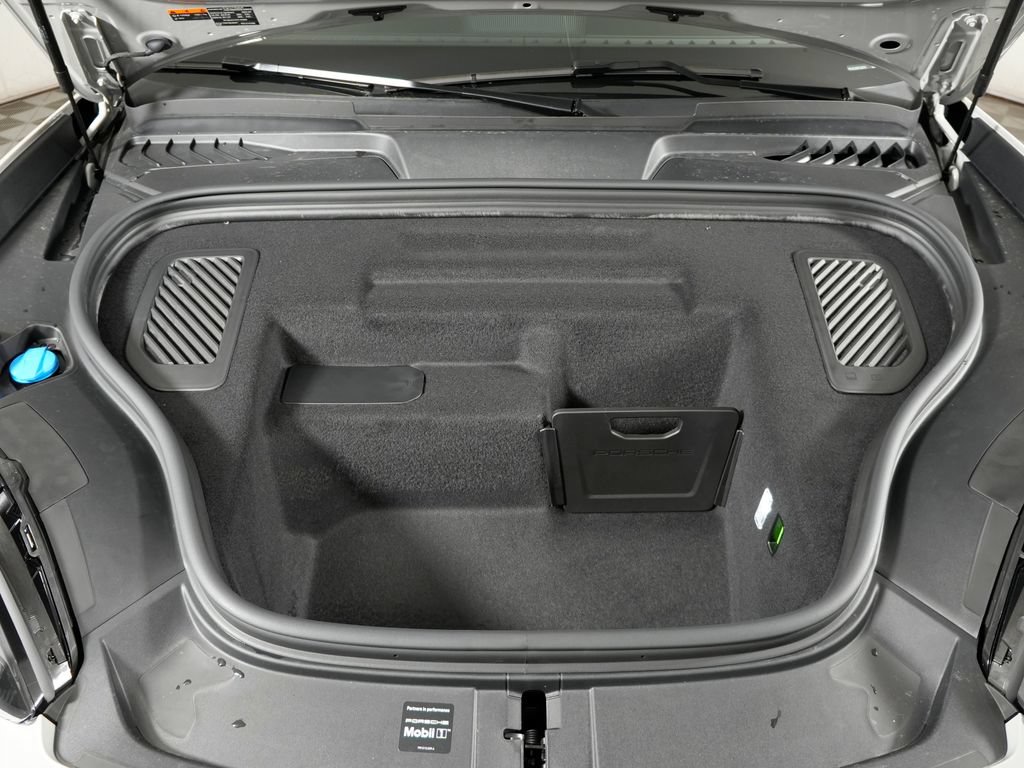 Used 2026 Porsche Macan Turbo Electric AWD/4WD image 12