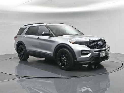 Certified 2023 Ford Explorer ST-Line w/ Class IV Trailer Tow Package RWD image 56