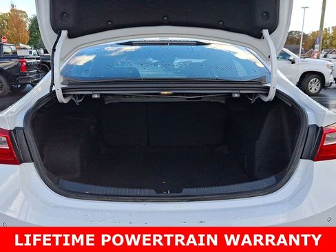 Used 2024 Chevrolet Malibu LT image 29