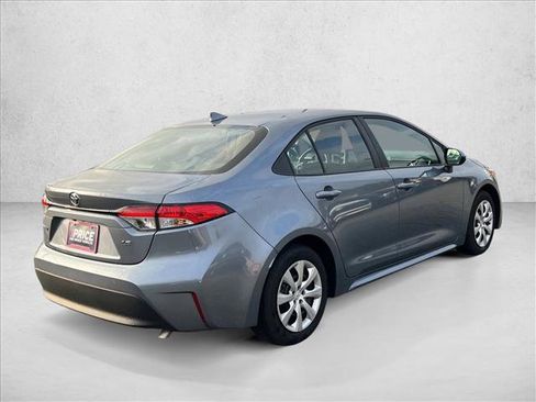 Certified 2025 Toyota Corolla LE image 5