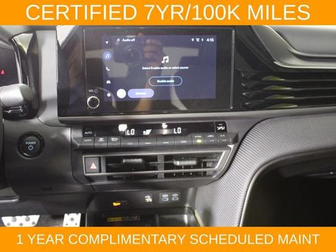 Used 2025 Toyota Camry SE FWD image 24