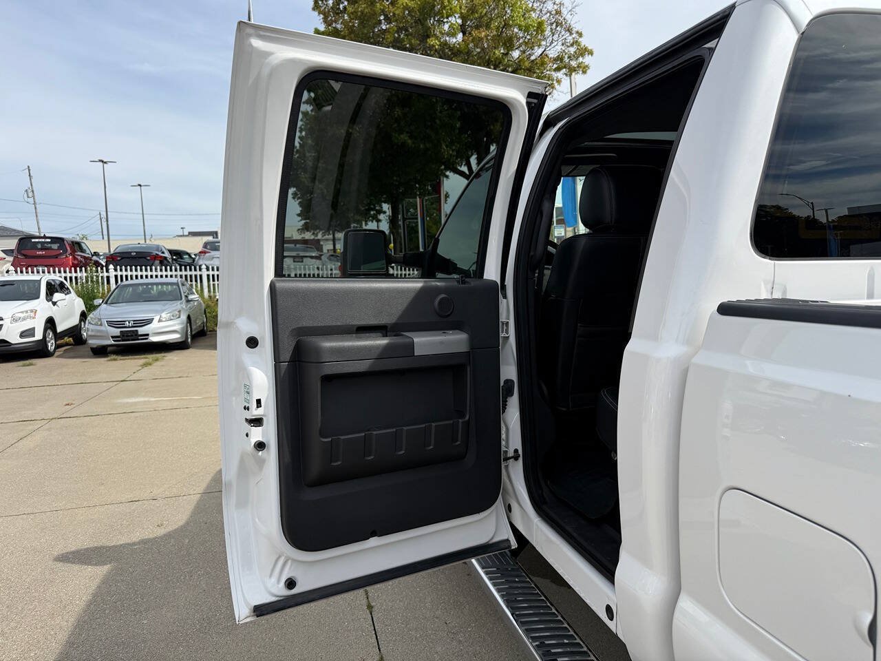 Used 2015 Ford F350 Lariat w/ Lariat Ultimate Package AWD/4WD image 31