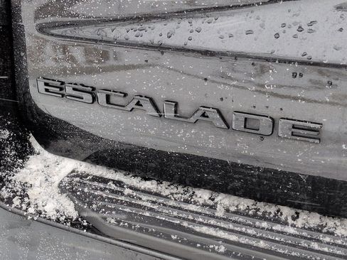 Certified 2024 Cadillac Escalade Sport Platinum w/ LPO, ONYX Package image 12