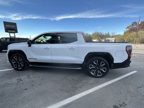 New 2025 GMC Sierra EV Denali image 8