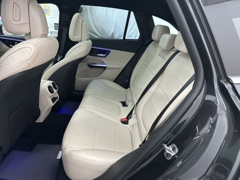 Used 2026 Mercedes-Benz GLC 300 GLC 300 image 22
